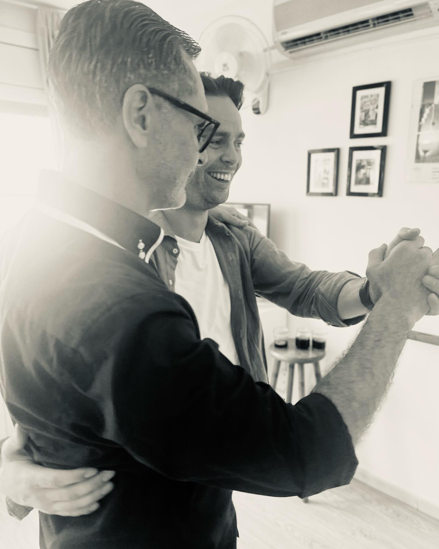 Baby keep dancing! You know the 🌞 is shining!